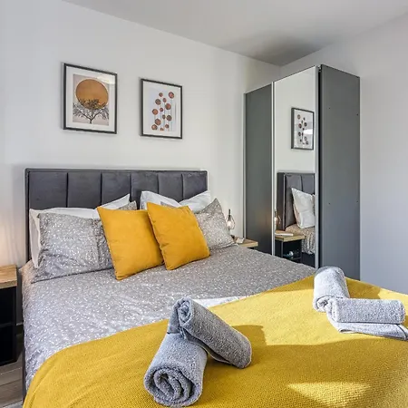 Apartment Center Oasis - Private Parking
